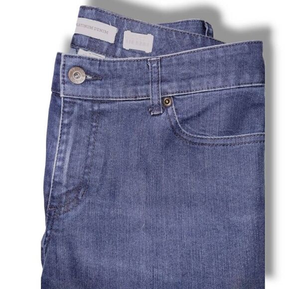 Chicos Womens Jeans Sz 1/ 8 US Blue Straight Front Creases High Waist Classic - Picture 9 of 12